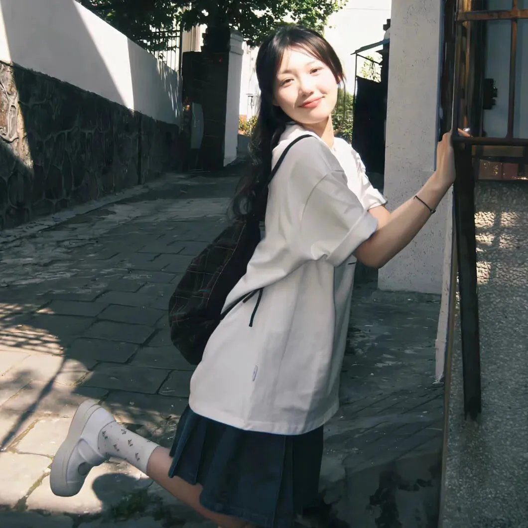 四十四只石狮子